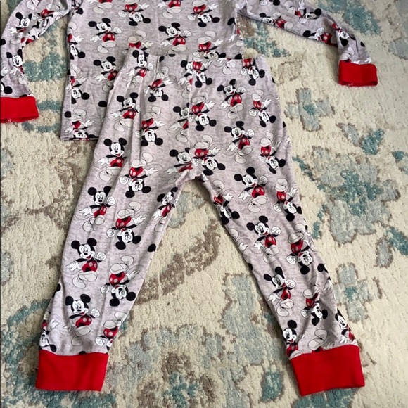 Disney Mickey Mouse 2 piece pajama set - Picture 3 of 6